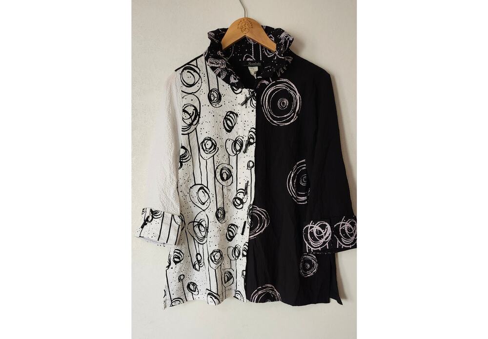 Moonlight by Y&S Fashion Crinkle Jacket White Black Circle Swirl Lagenlook Small